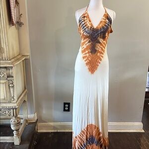 Chic Tie-Dye Maxi Dress
